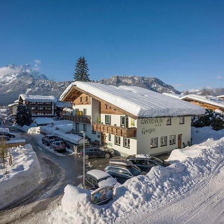 Gaestehaus Greger Bed & Breakfast Sankt Johann in Tirol Bagian luar foto